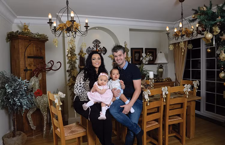 Trước những lời bình luận tiêu cực của một số người, hai vợ chồng lại cho rằng hai đứa con là món quà vô giá đối với mình, là điều kỳ diệu của cuộc sống. Nên họ muốn có thể đánh đổi tất cả mọi thứ để mang lại niềm vui cho các con.