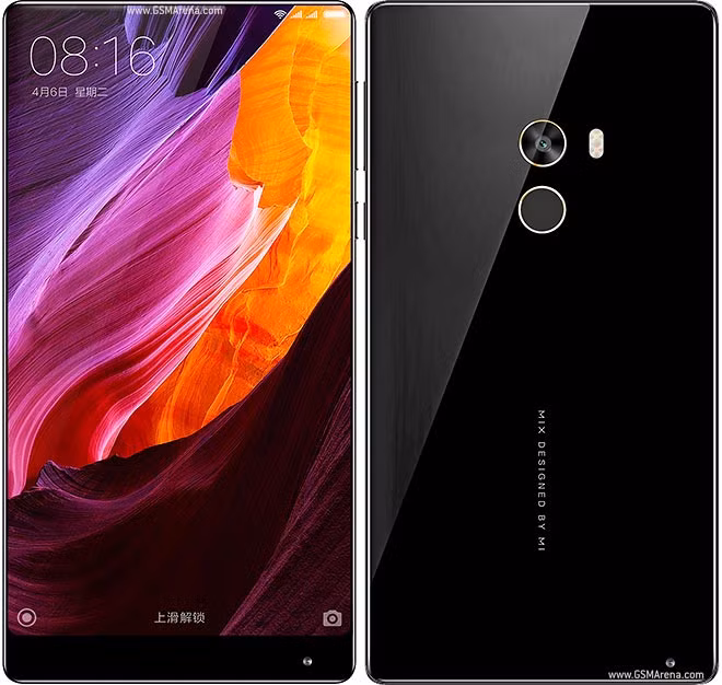 Điều đáng chú ý là thiết kế này lại được Xiaomi đem lên dòng Mi Mix và rồi nhanh chóng tạo được sự quan tâm từ giới công nghệ. Ảnh: MiuiVietnam.