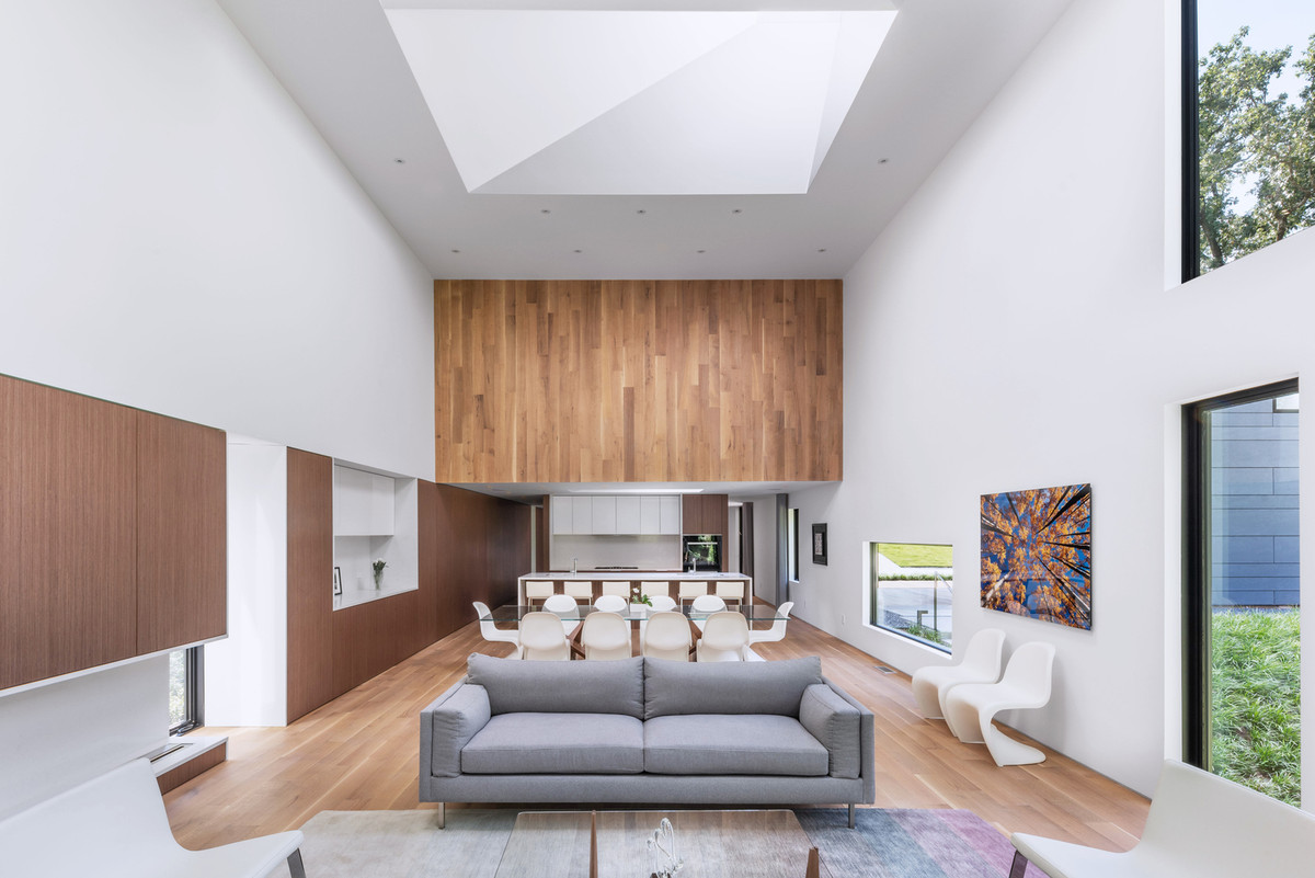 Split Box House đem đến một không gian sống vô cùng yên tĩnh, thoải mái, không gò bó và dường như thoát hẳn khỏi sự ồn ào của cuộc sống.