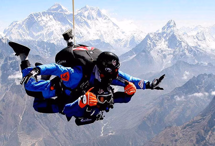  Dạy nhảy dù: Lương hàng năm khoảng 24.000 USD.