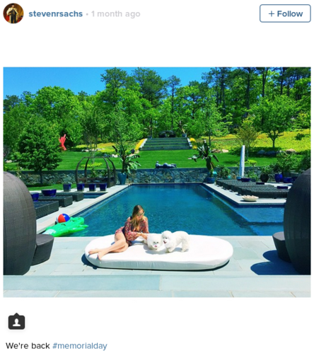 Không du thuyền siêu sang thì ít nhất cũng phải nghỉ ngơi tại căn biệt thự có hồ bơi như thế này mới đúng là con nhà đại gia.