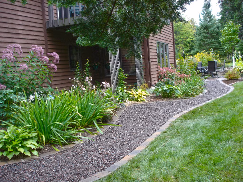 Nhung mau thiet ke loi di san vuon thinh hanh nhat 2018-Hinh-5