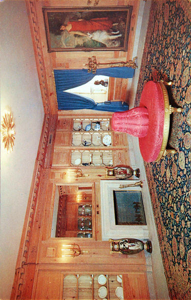 Phòng Trung Hoa là nơi chứa đựng những món quà bằng sứ mà các quốc gia tặng cho chủ nhân Nhà Trắng.