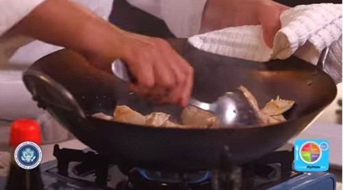 Đầu bếp cũng phải hiểu rõ sở thích của từng thành viên trong Nhà Trắng, ai thích ăn pizza đế mỏng, ai thích loại pizza rau…