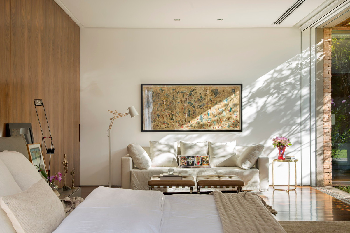 Nha xuyen thau co cau thang xoan oc cuc “ngau”-Hinh-8