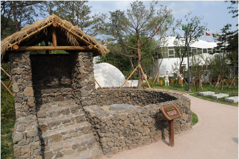 Chủ nhân của ngôi nhà đã đầu tư tới 1,6 triệu USD để xây dựng.