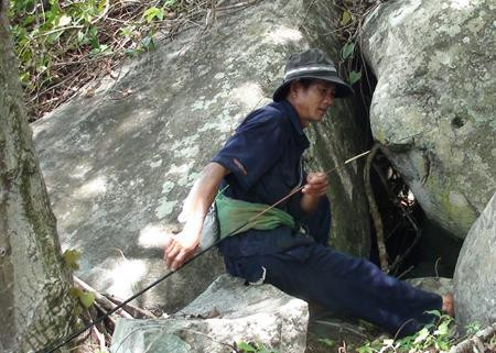 Nghề câu thằn lằn trên núi Bà Đen ở Tây Ninh cũng mang lại thu nhập cao cho những thợ lành nghề ở đây. Ảnh: Nông nghiệp VN.