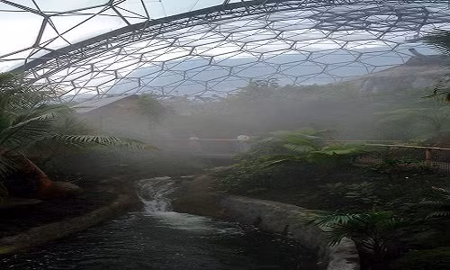 Tuy nhiên việc xác định địa điểm tương tự Cornwall Eden ở Anh, nơi đây được xây dựng trên những hố đất sét bị bỏ hoang. Còn khu vực China Eden sẽ xây dựng trên khu vực đất muối bị phá hoại tại khu vực Giao Châu thuộc Thanh Đảo.