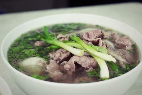 Giá trung bình 40.000-55.000 đồng/bát.