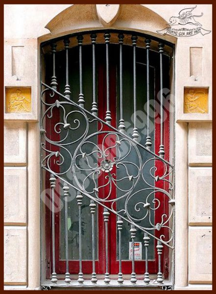 Việc lựa chọn được mẫu song cửa sổ phù hợp sẽ đem lại sự hài hòa cho tổng thể ngôi nhà của bạn. Ảnh: Satnghethuathoanggia.