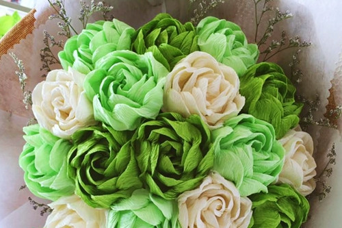 Ý tưởng xuất phát sau từ thời gian sống trong môi trường văn hóa xử sở hoa anh đào đã khiến nghệ thuật hoa giấy thấm vào máu. Vì thế mà về nước, nhiều công ty đã thu nhận với lương không dưới 2000 đô, nhưng chàng trai trẻ vẫn bỏ hết và quyết tâm thực hiện sở thích của mình.