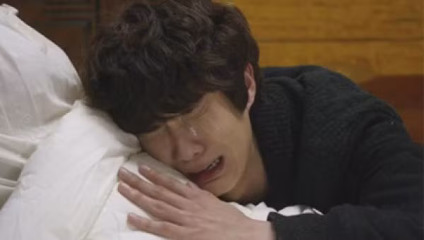 Chong bat khoc khi doc nhat ky cua vo sau khi vo tu tu