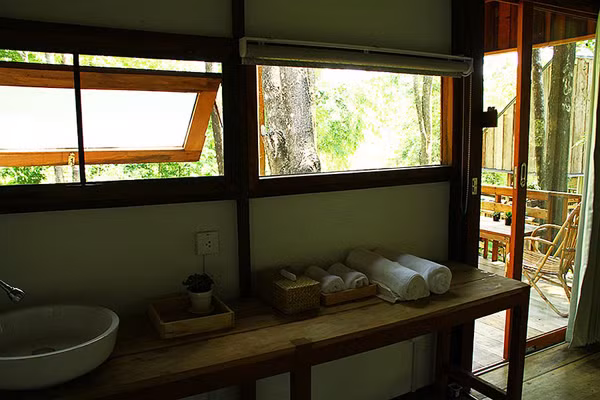 "Rung tim" voi ngoi nha go nho xinh giua rung-Hinh-8