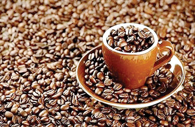 Ngoài ra bạn cũng lưu ý là nên lựa chọn mua cà phê tại những địa chỉ đáng tin cậy, uy tín, tránh mua phải cà phê giá rẻ, không đảm bảo an toàn vệ sinh bày bán tràn lan trên thị trường.