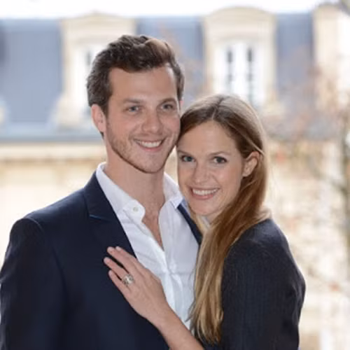 Được biết công chúa gặp vị hôn phu của mình trong một bữa tiệc ở Paris năm 2010. Sau đó, vào tháng 2 vừa qua họ công khai với báo chí mối quan hệ của mình.