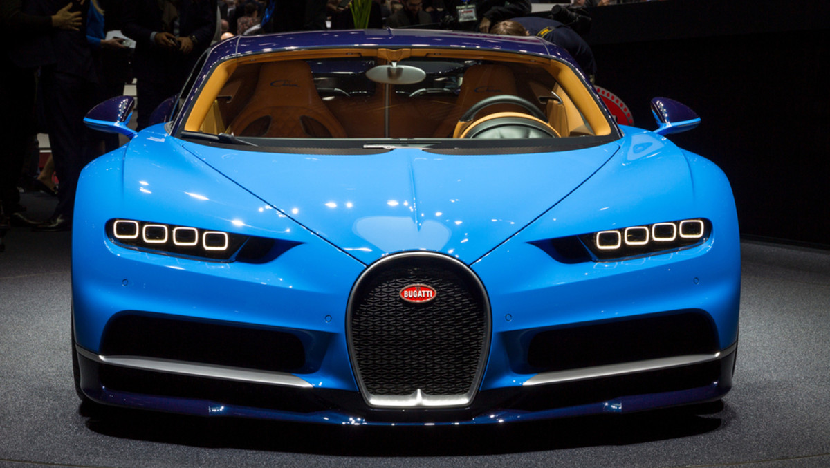 Chiếc xe hơi sành điệu và thời trang của hãng Bugatti Chiron này có giá 2,1 triệu euro. Ảnh: catawiki.