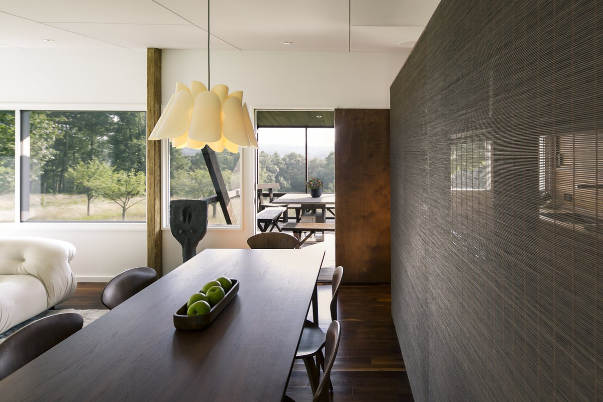 Trong nhiều thập kỷ, ngôi nhà đã trải qua ba chủ sở hữu. Gần đây, Stillman Cottage còn nhận được Giải thưởng Bảo tồn Connecticut.