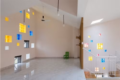 Doc dao nhung ngoi nha “sieu” nhieu cua so-Hinh-2