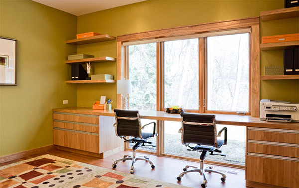 Phòng làm việc hướng ra cửa sổ mang đến cảm giác vô cùng thoải mái, thư thái. Ảnh: Ardeco.