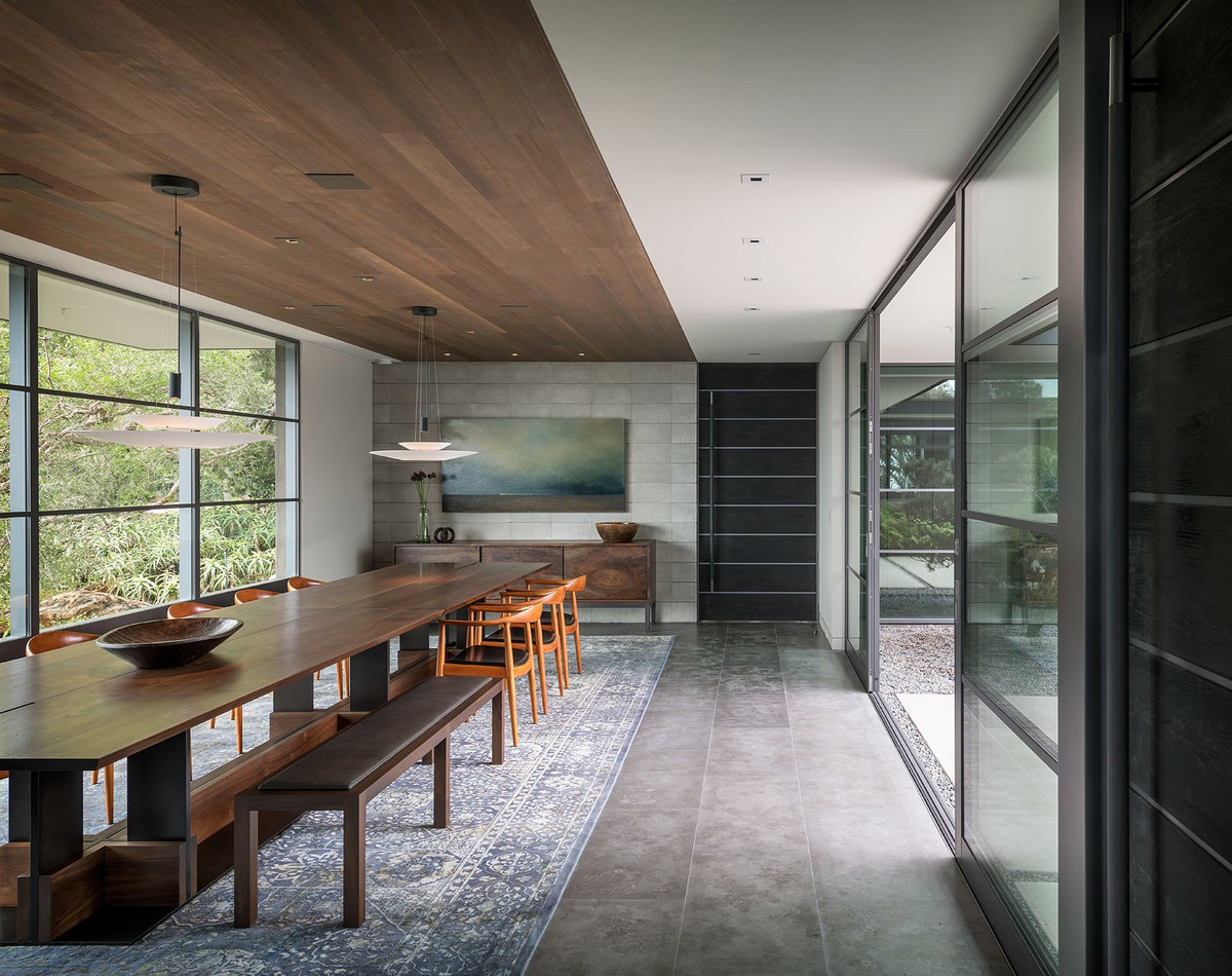 Là những người yêu kiến trúc hiện đại, cặp vợ chồng mong muốn ngôi nhà mang âm hưởng của kiến trúc Nhật Bản.