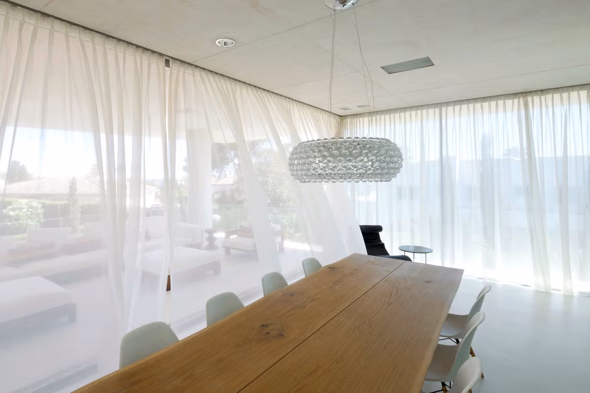 Biet thu hien dai voi be boi co day bang kinh tren mai nha-Hinh-8