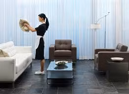 Dịp Tết Nguyên Đán cũng là cơ hội kiếm tiền dễ dàng nhất trong năm của nghề giúp việc. Thời điểm này, giá giúp việc mỗi ngày tăng gấp đôi, gấp ba lần ngày thường. Vì lợi nhuận hiếm hoi này, nhiều người giúp việc chấp nhận ngày Tết xa nhà để có thêm thu nhập. Ảnh: Kenhgiupviec.