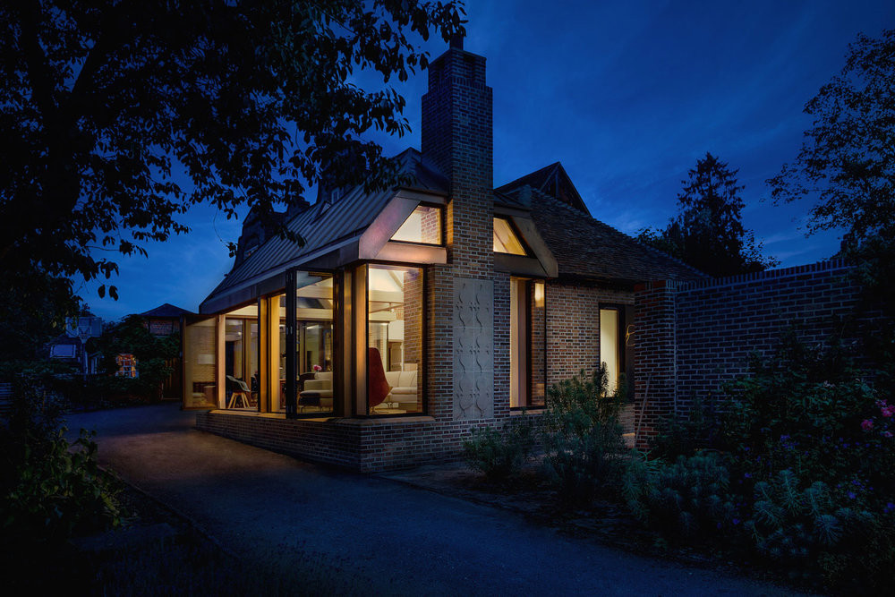 Cảm giác yên bình là cảm giác của rất nhiều người khi ngắm nhìn ngôi nhà này. Ảnh: Obarchitecture.