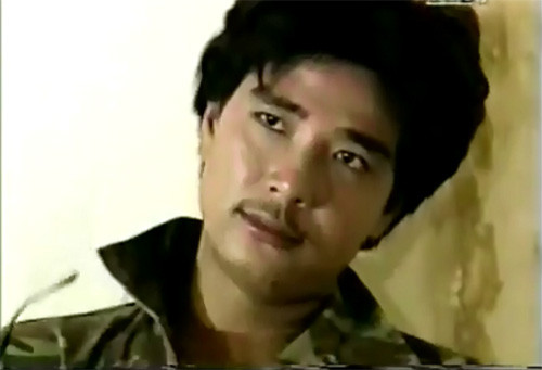 Hải đường trắng của đạo diễn Châu Huế. Bộ phim này thuộc thể loại trinh thám tình cảm, thuật lại cuộc đời tên cướp nổi tiếng nhất miền Nam Bạch Hải Đường trước năm 1975. Lê Tuấn Anh lại một lần nữa khẳng định tài năng diễn xuất khi xuất sắc vào vai tên cướp khét tiếng tàn nhẫn và đa tình.