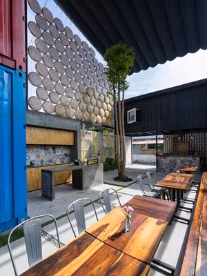 Sau khi hoàn thành, nhà khách Ccasa đã trở thành một điểm hấp dẫn du khách và góp không gian xanh hơn vào thành phố biển Nha Trang xinh đẹp và làm giảm tác động tiêu cực đến môi trường.