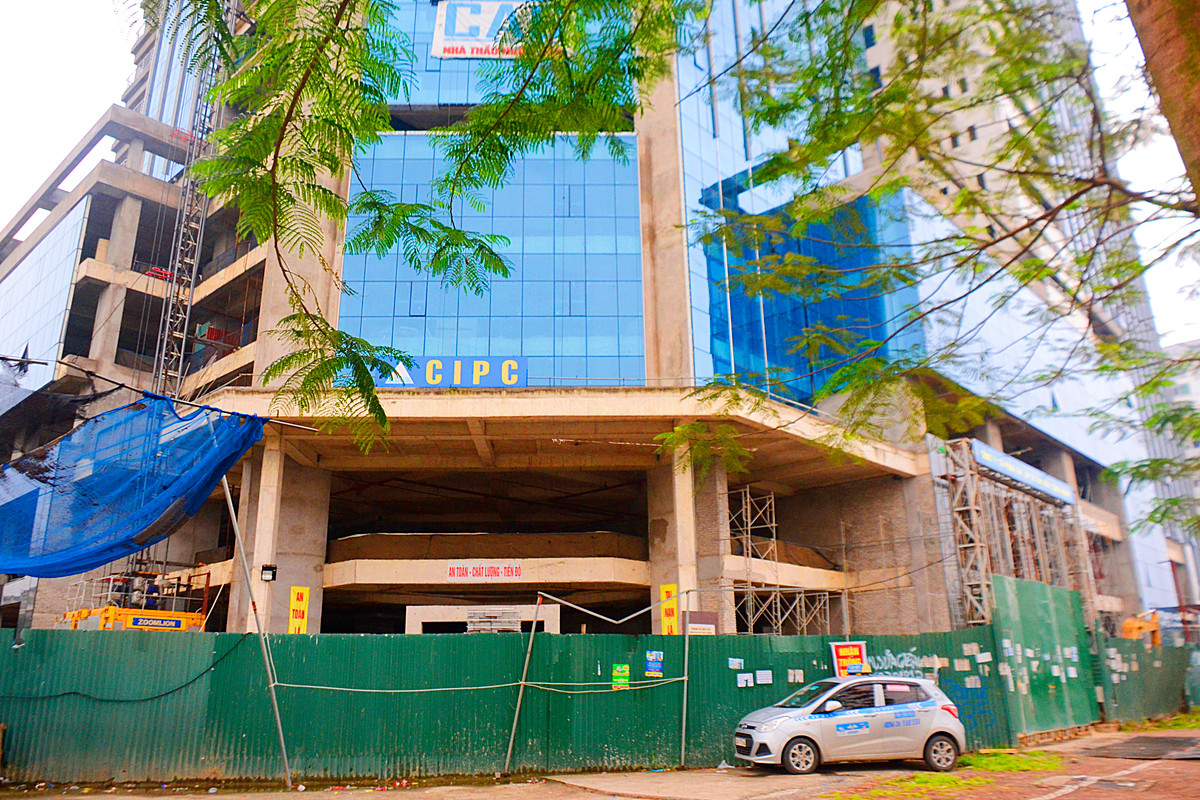 Theo quan sát của PV, khu liên cơ này đã xây dựng xong một tòa nhà 18 tầng và một tòa nhà 14 tầng.