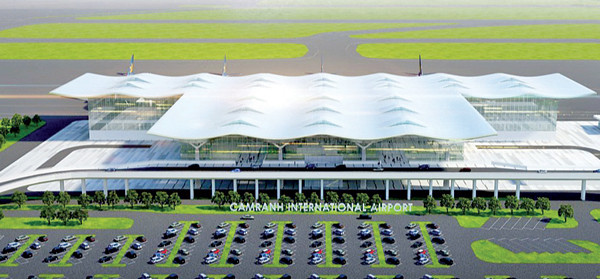 Trước đó, tháng 3/2015, tỉnh Khánh Hòa đã đầu tư trên 1.900 tỷ đồng để xây dựng đường băng cất hạ cánh số hai cho Cảng Hàng không quốc tế Cam Ranh và dự kiến cũng sẽ đưa vào khai thác vào đầu năm 2018. Ảnh: nguoikhanhhoa.vn