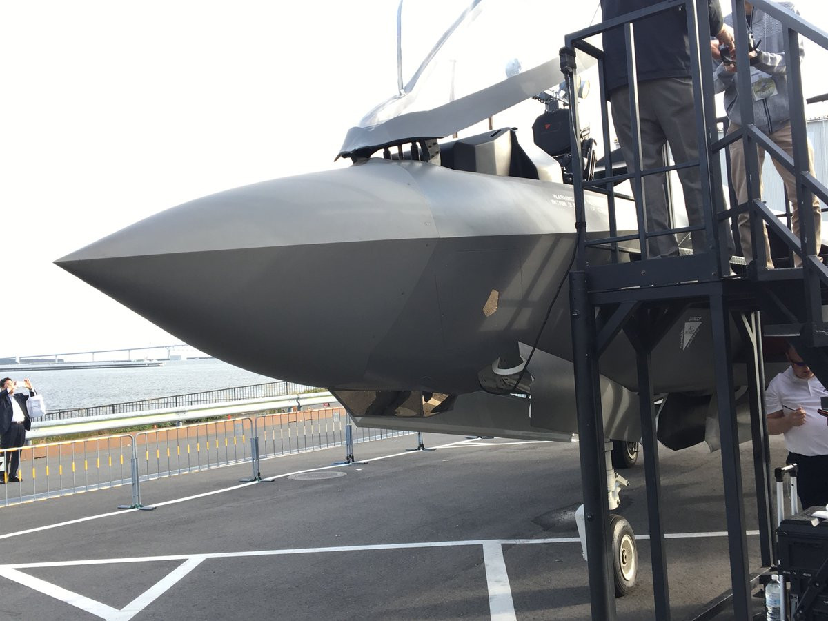 Máy bay tiêm kích tàng hình F-35 của Nhật Bản được giới thiệu tại triển lãm. Nguồn ảnh: Bmpd
