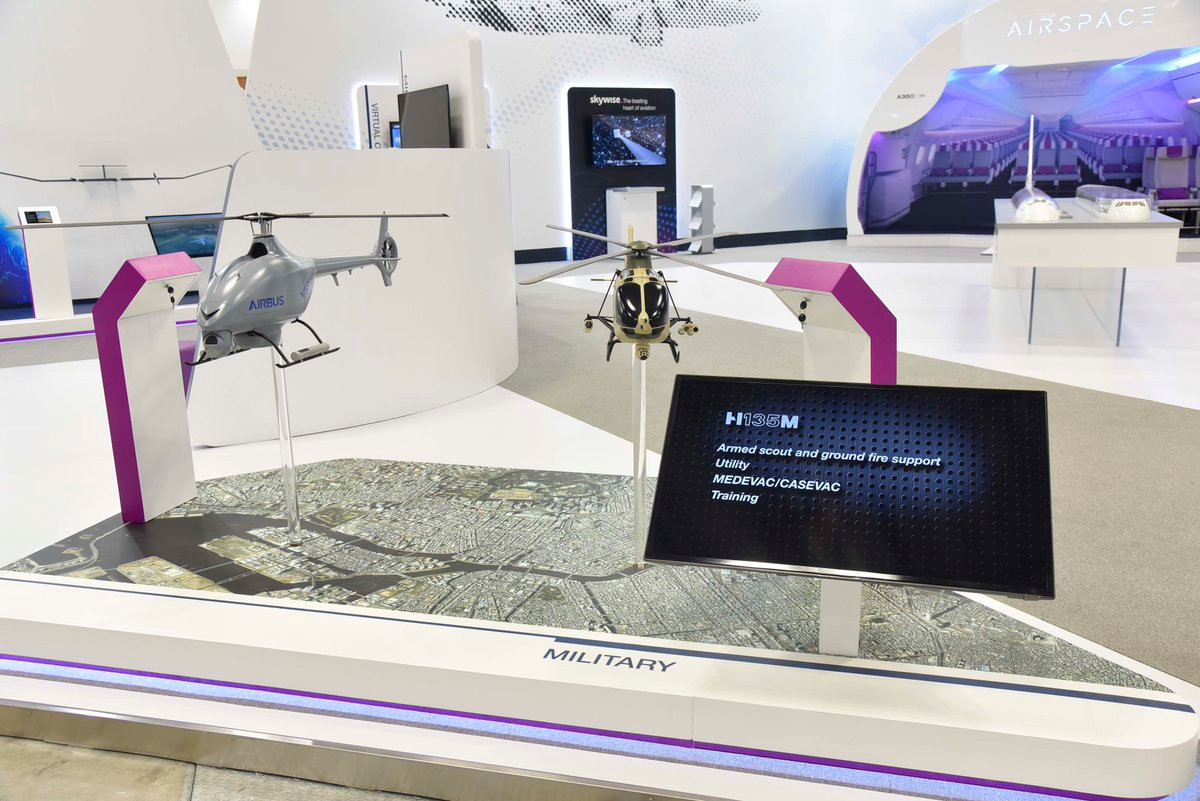 Mô hình trực thăng trinh sát - vũ trang đa nhiệm H135M của Airbus Military tại triển lãm quốc phòng Nhật Bản. Nguồn ảnh: Bmpd
