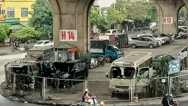 Xây dựng bãi đỗ xe công cộng tại Hà Nội còn chậm Xay dung bai do xe cong cong tai Ha Noi con cham