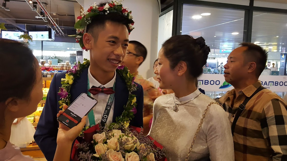 Chuyen dac biet ve hai anh em ruot cung doat Huy chuong Vang Toan hoc-Hinh-2