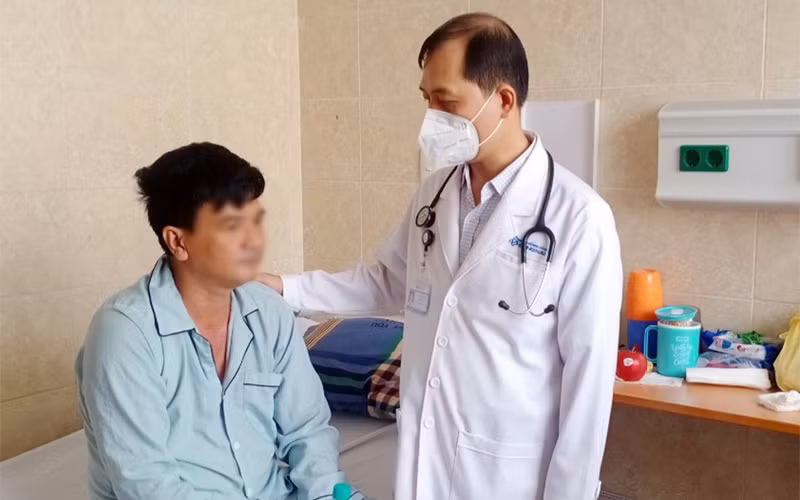 Be 4 tuoi vo tim va loat ca benh duoc cuu song ngoan muc-Hinh-3