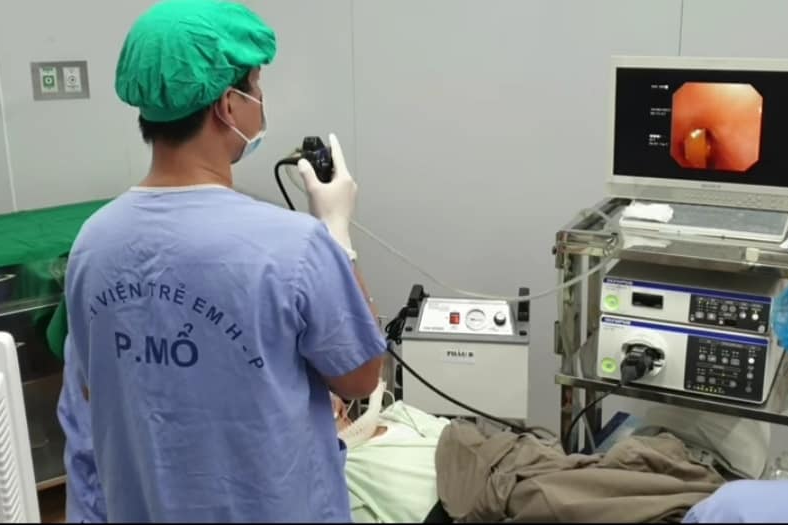 Tre nhap vien vi hoc hat dua, di vat: Phong tranh the nao?