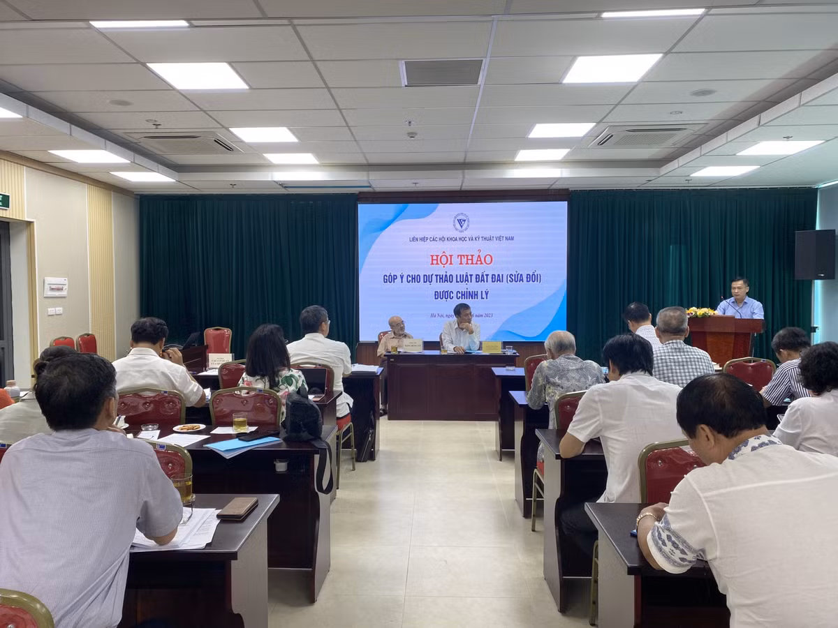 Gop y cho Du thao Luat Dat dai (sua doi) duoc chinh ly