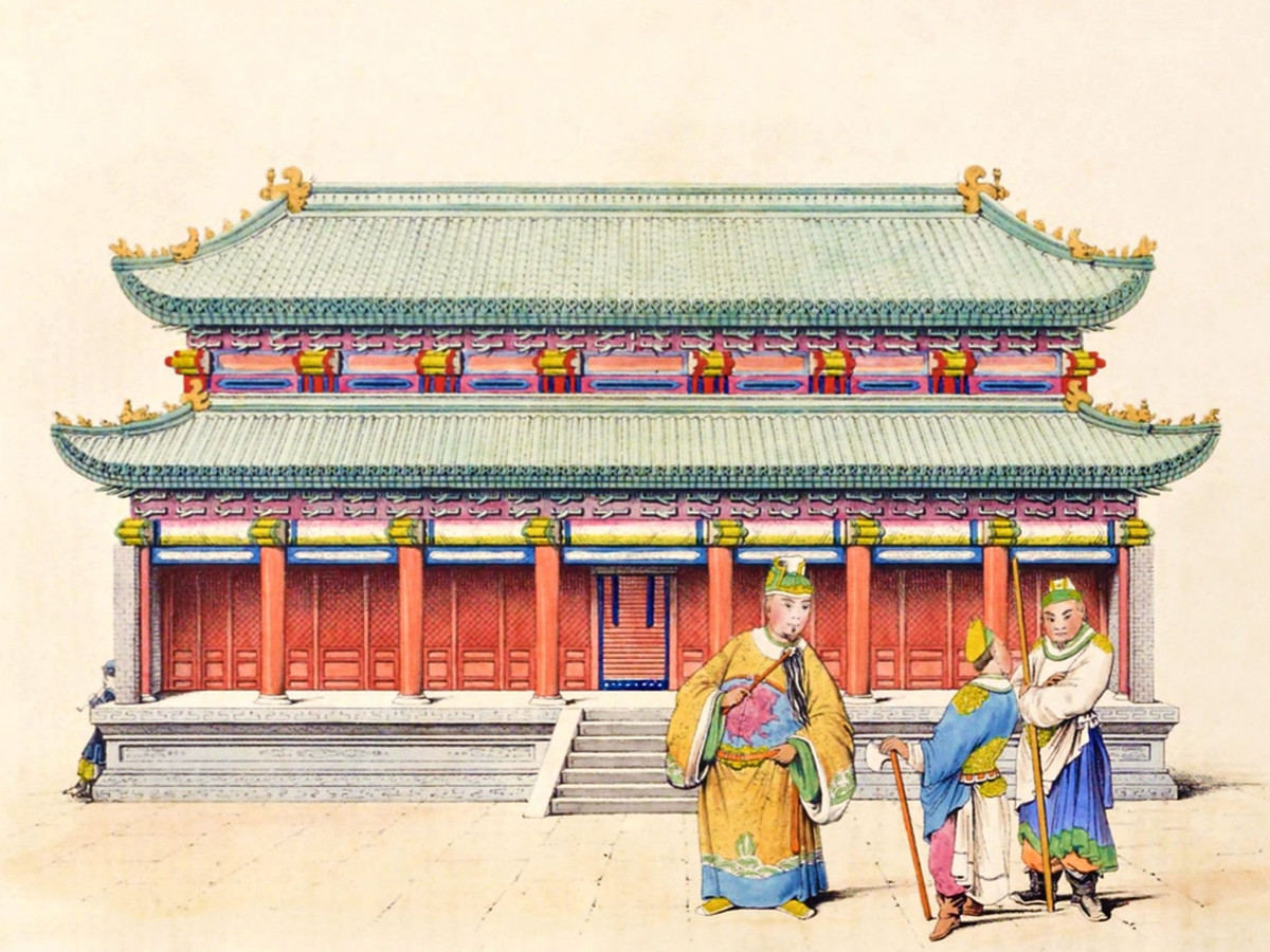 Cho rằng đó có thể là những hiện vật thuộc một ngôi mộ cổ, dân làng nhanh chóng thông báo cho giới chức trách để cử chuyên gia tới kiểm tra.