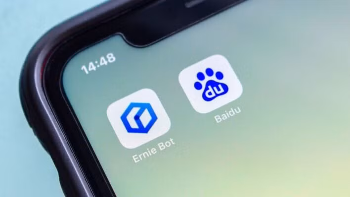 Trong khi đó, đối thủ OpenAI có bước tiến lớn khi nâng cấp lên GPT-4 và được Microsoft tích hợp vào công cụ tìm kiếm Bing cùng nhiều sản phẩm khác.