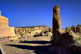 Dù người dân cũng như các chuyên gia cố gắng đi tìm nơi phát ra những âm thanh bí ẩn đó nhưng đều thất bại. Từ đây, một giả thuyết cho rằng, sự việc bí ẩn, lạ lùng đó có thể do "ma quỷ" gây ra.