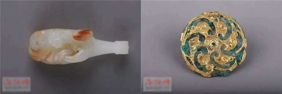 Trong khi đó, ngôi mộ M2 và M3 có kích thước nhỏ hơn và cấu trúc đơn giản hơn so với M1. Tại 2 mộ cổ này, các nhà khảo cổ cũng tìm thấy nhiều đồ tùy táng quý giá như đồ gốm, các món đồ làm từ đồng, sắt, vàng, tiền xu...