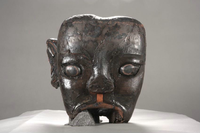 Khi là thái tử, Sở Khảo Liệt vương năm 17 tuổi bị đưa tới nước Tần làm con tin. Ông sống ở kinh đô nước Tần trong 10 năm và cưới con gái của vua Tần trước khi trốn về nước Sở để thừa kế ngai vàng.