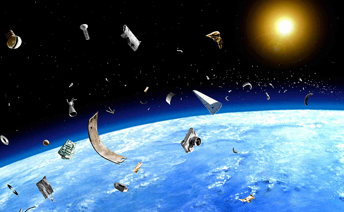 Trong thời gian qua, một số mảnh rác vũ trụ đã rơi xuống Trái đất và gây ra nguy hiểm cho người dân. Đây chỉ là một phần nhỏ trong tổng số khoảng 10.000 tấn rác trôi nổi trong vũ trụ. Con số này do Cơ quan Vũ trụ Châu Âu (ESA) công bố trong một báo cáo năm 2021.