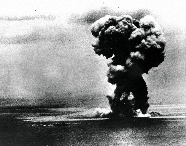 Đến 14h23 ngày hôm đó, chiến hạm Yamato phát nổ rồi chìm xuống đáy biển. Đây là chiến thắng lớn của Mỹ trước lực lượng Nhật Bản tại mặt trận Thái Bình Dương.