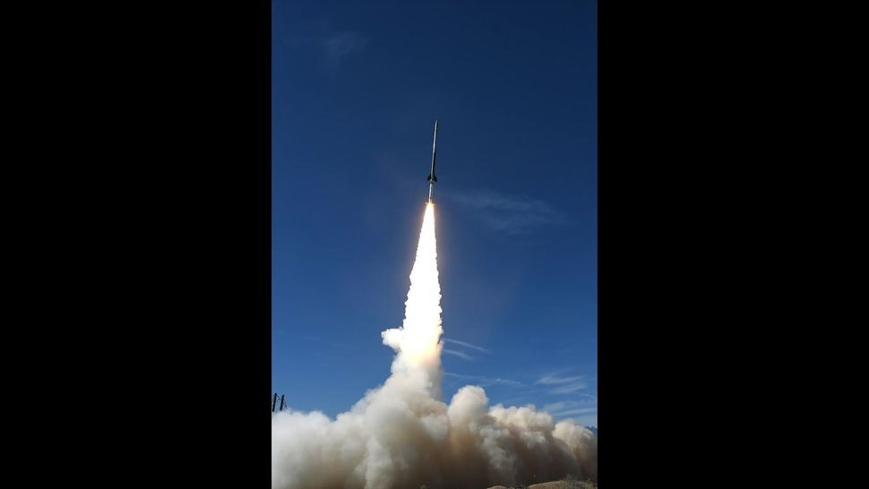 Các kỹ sư từ Trung tâm Chuyến bay không gian Goddard của NASA gọi sự kiện nhật thực toàn phần ngày 8/4 là "vài phút quý giá" bởi 3 tên lửa được phóng vào ngày hôm đó thực hiện sứ mệnh đặc biệt.