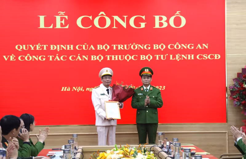 Chan dung lanh dao Cong an, Vien Kiem sat duoc bo nhiem sau Tet