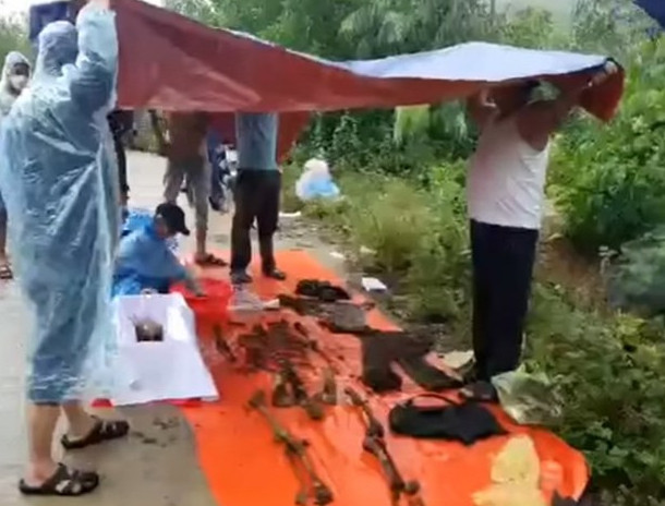  Tá hỏa khi phát hiện bộ xương người trong rừng keo: Sáng 2/10, trong lúc khai thác gỗ keo cho chủ vườn là ông Nguyễn Văn Bìu, trú ở xóm 4, thôn Quyết Thắng, xã Thanh Trạch, huyện Bố Trạch, tỉnh Quảng Bình, nhóm người làm phát hiện một sợi dây thừng treo lủng lẳng trên cây (còn nút thắt), bên dưới có một bộ xương người. Cơ quan chức năng Quảng Bình đã khám nghiệm hiện trường, khám nghiệm tử thi và lấy mẫu xét nghiệm ADN. Đồng thời, làm thủ tục chôn cất nạn nhân tại khu nghĩa trang tập trung trên địa bàn theo quy định.