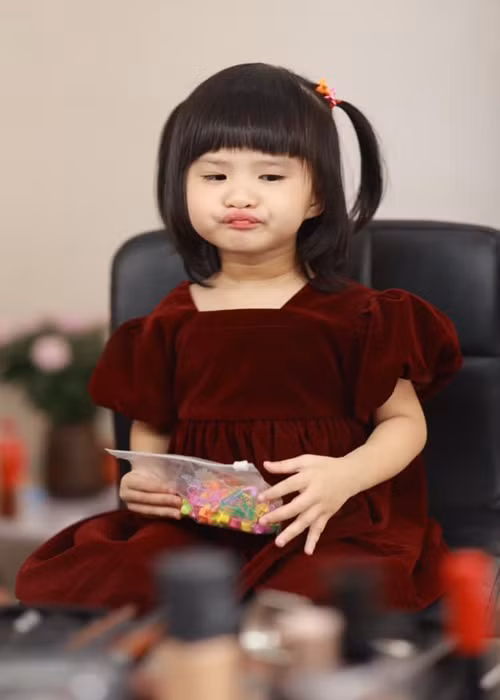 Thiên An đăng tải không ít khoảnh khắc dễ thương của ái nữ trên một fanpage riêng.