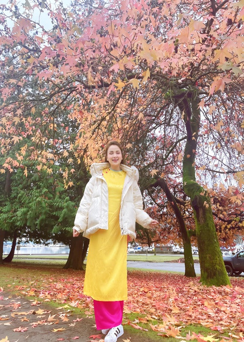 Diễm Hương bị bạn chụp ảnh "dìm hàng".